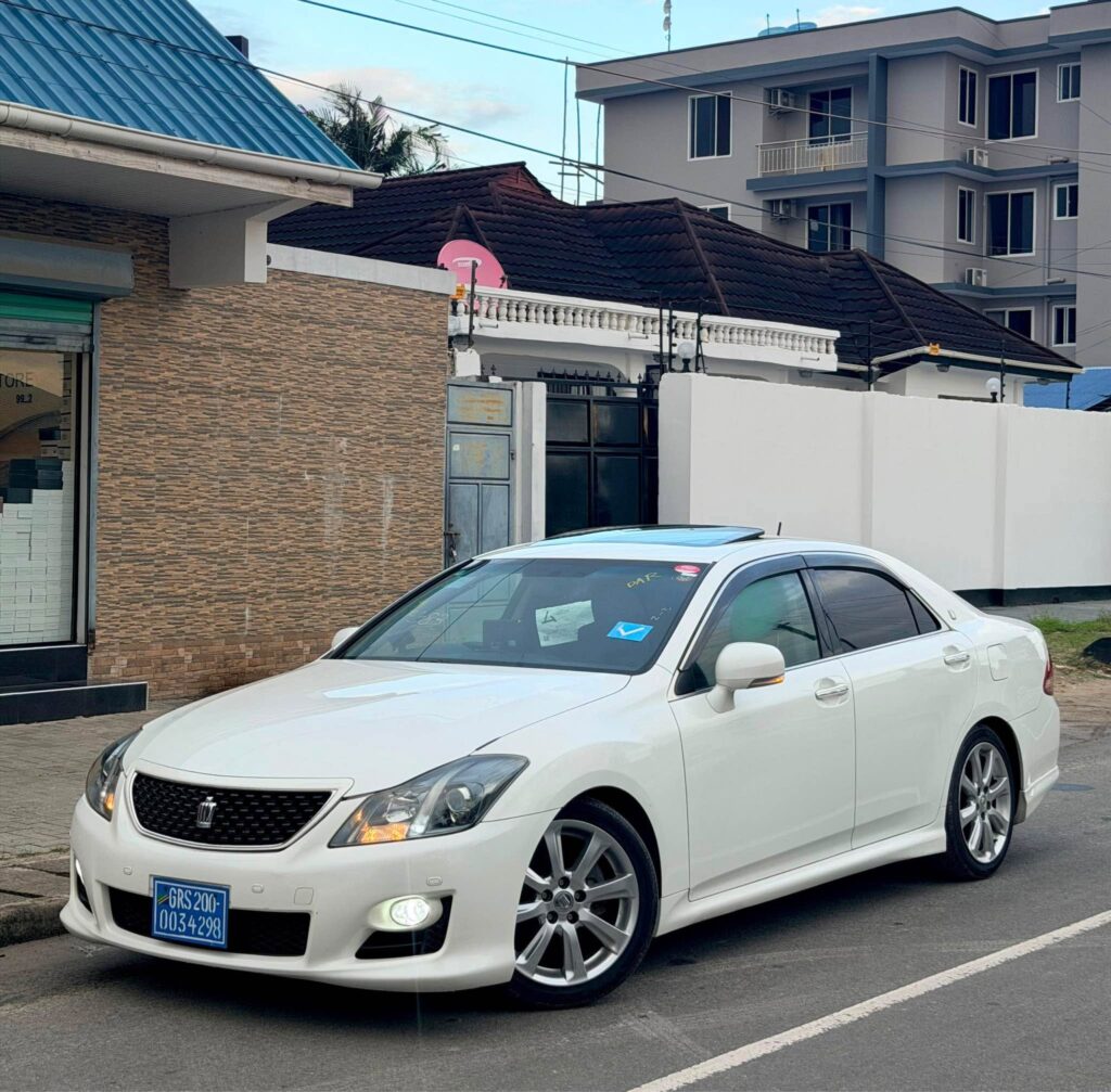 Bei ya Toyota Crown 2009 Sokoni Dar es Salaam Tanzania