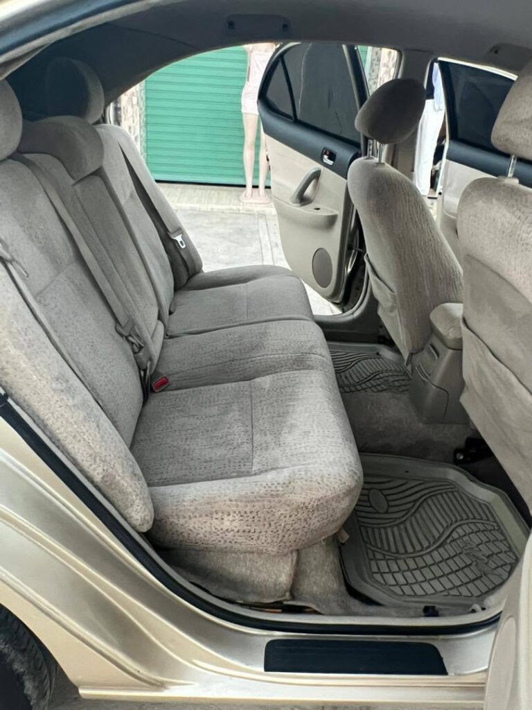 Price Toyota Premio 2005 for Sale in Dar es Salaam