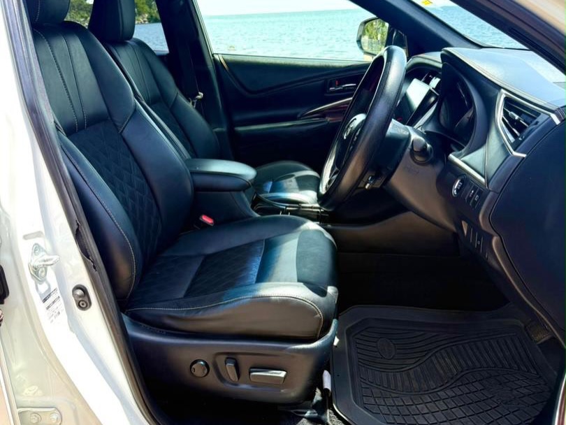 Bei ya Toyota Harrier 2015 Sokoni Mwanza Tanzania