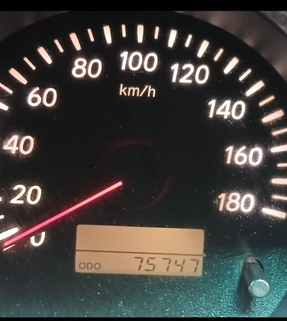 Toyota Kluger bei poa sokoni Dar es Salaam Tanzania