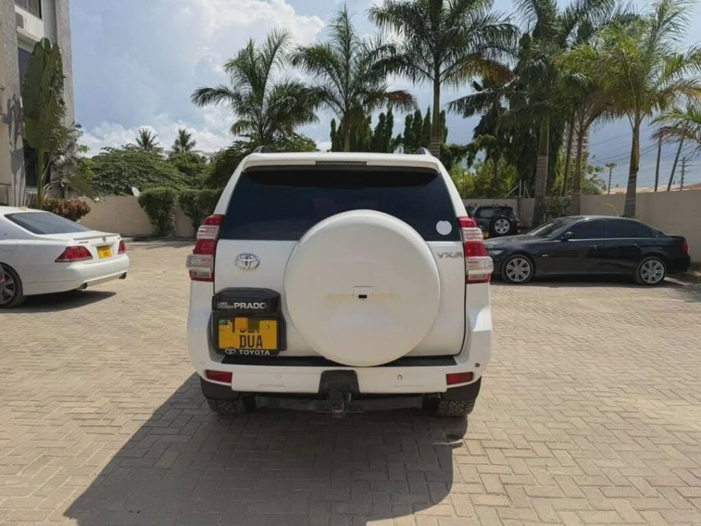 Toyota Land Cruiser Prado 2014 for Sale in Dar es Salaam