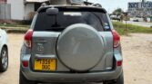 Toyota Rav4 bei poa sokoni Dar es Salaam Tanzania