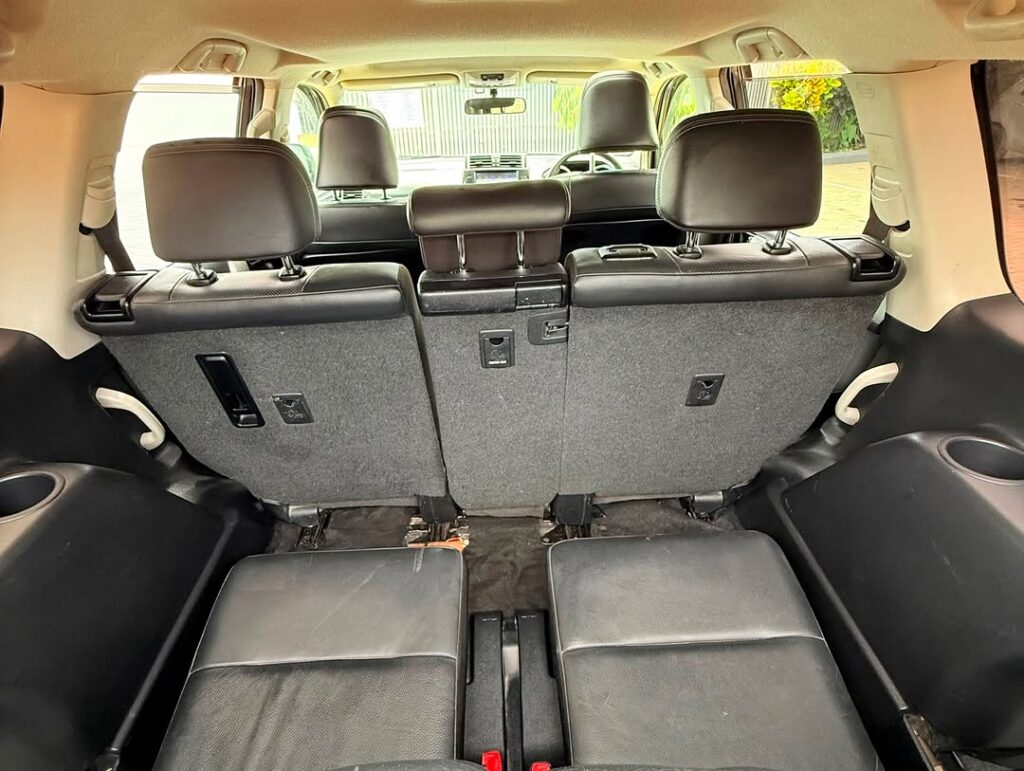 Magari Land Cruiser Prado 2017 lipo Mwanza