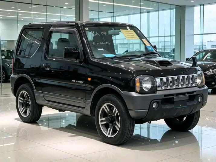 Magari Sokoni Suzuki Jimny ya Bei Poa 2005