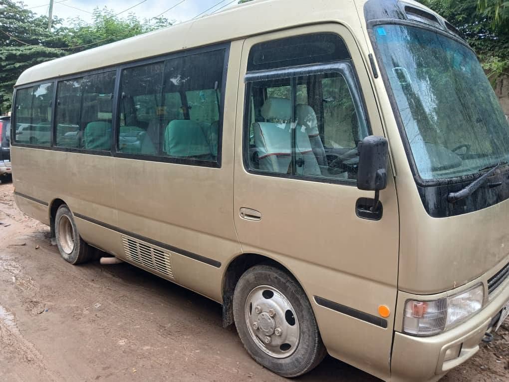 Price Toyota Coaster 2005 for Sale in Dar es Salaam
