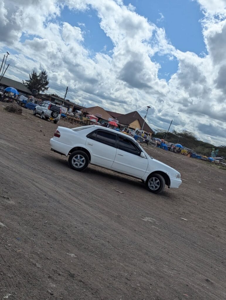 Toyota Corolla 2000 for Sale in Arusha