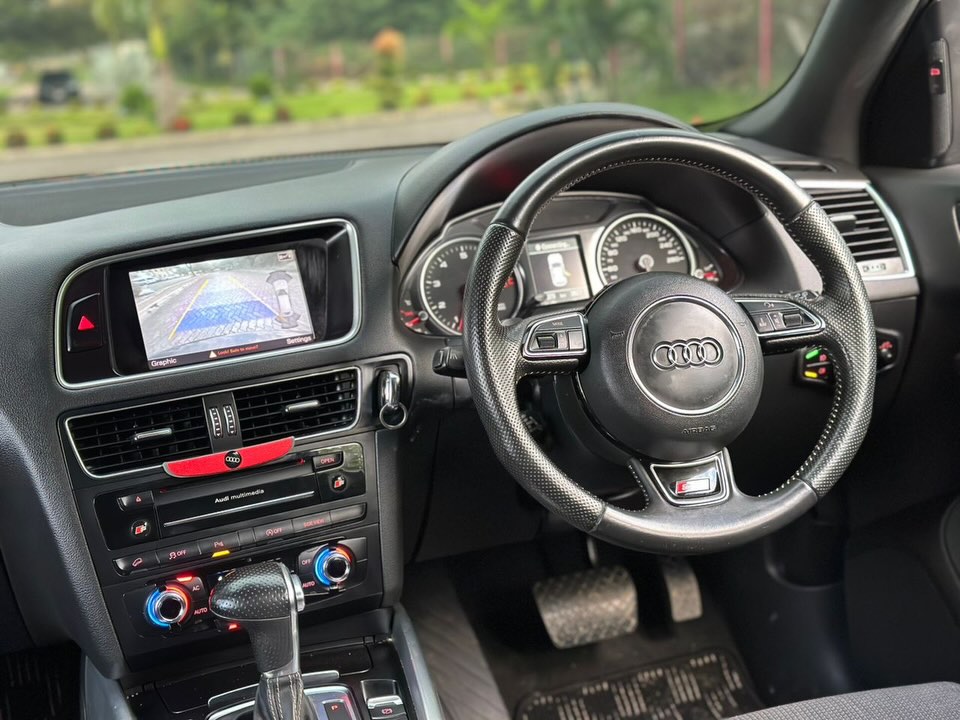 Price Of Audi Q5 2012 for Sale in Tanzania