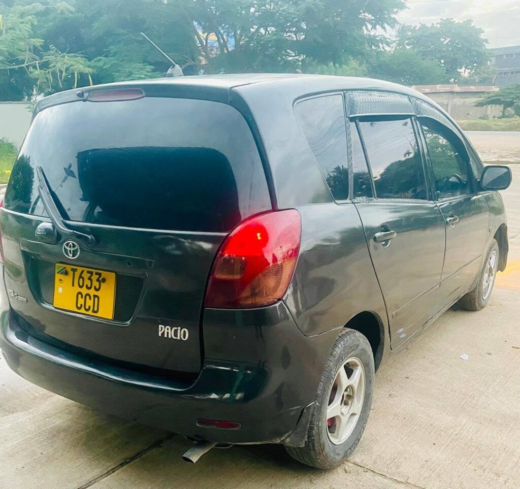 Magari Sokoni Toyota Spacio ya Bei Poa 2003