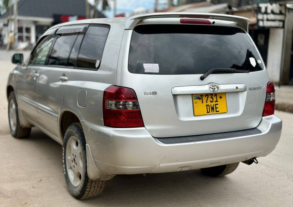 Magari Used Toyota Kluger 2003 Dar es Salaam Tanzania