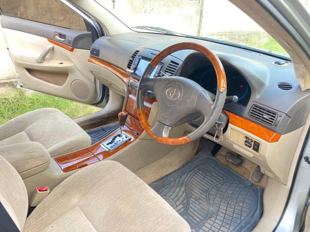 Toyota Premio 2005 for Sale in Dar es Salaam