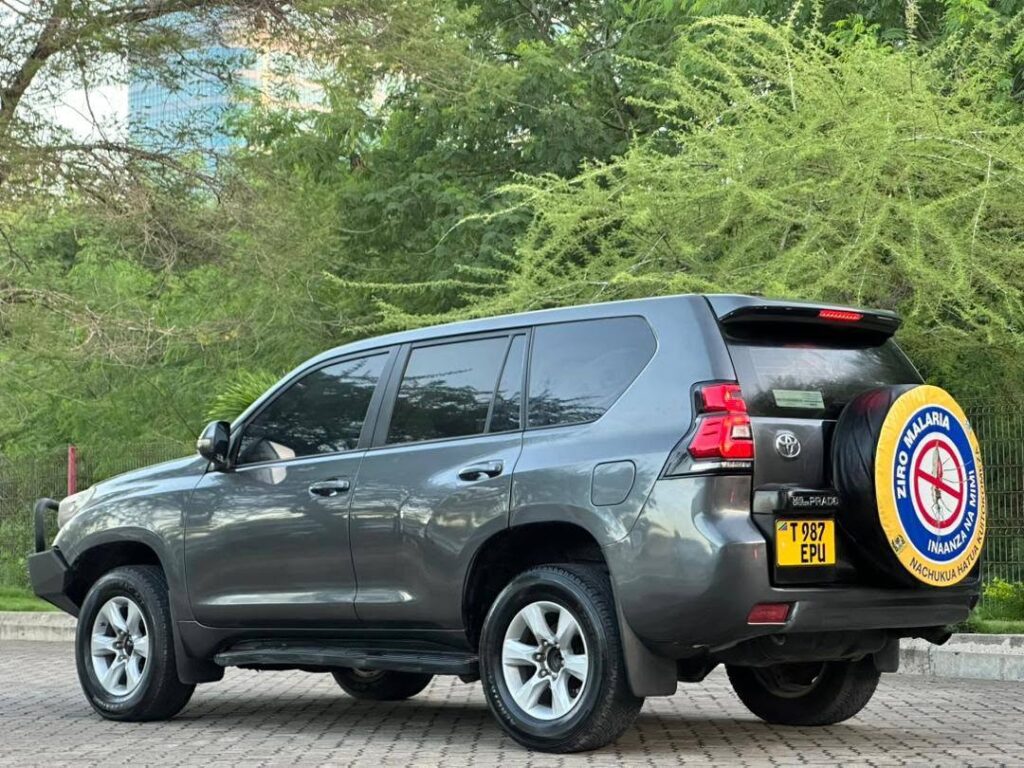 Magari Used Toyota Land Cruiser Prado 2016 Dar es Salaam Tanzania