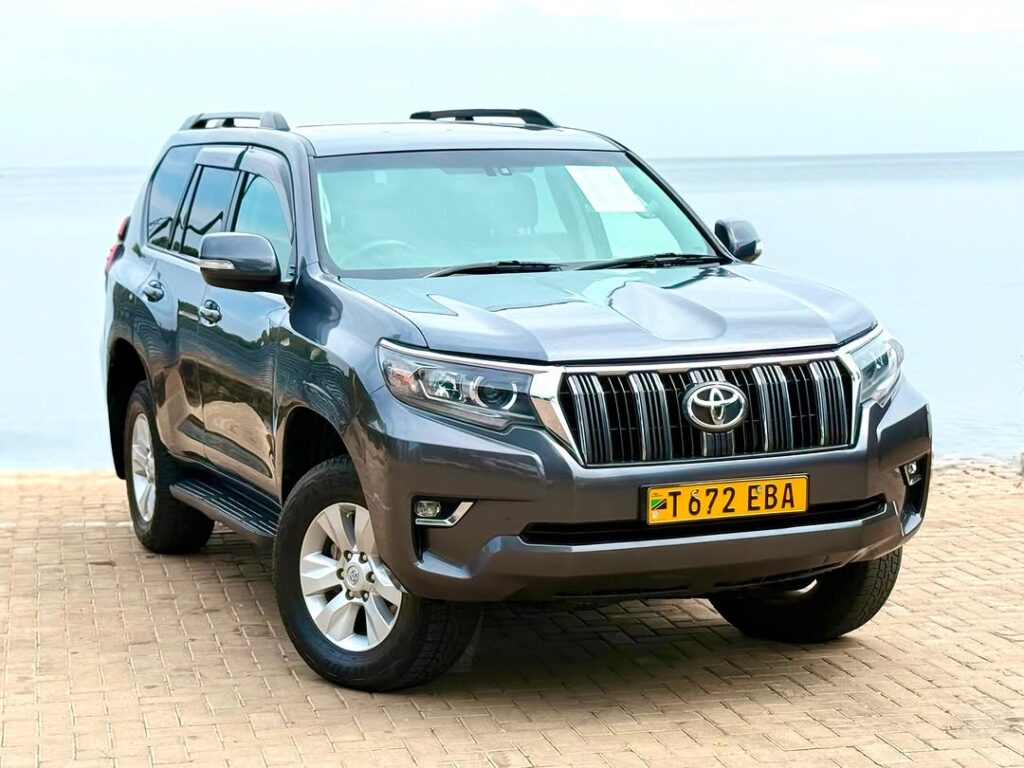Toyota Land Cruiser Prado bei poa sokoni Mwanza Tanzania