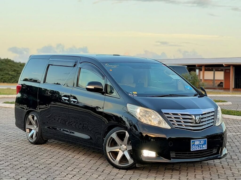 Magari Sokoni Toyota Alphard ya Bei Poa 2009