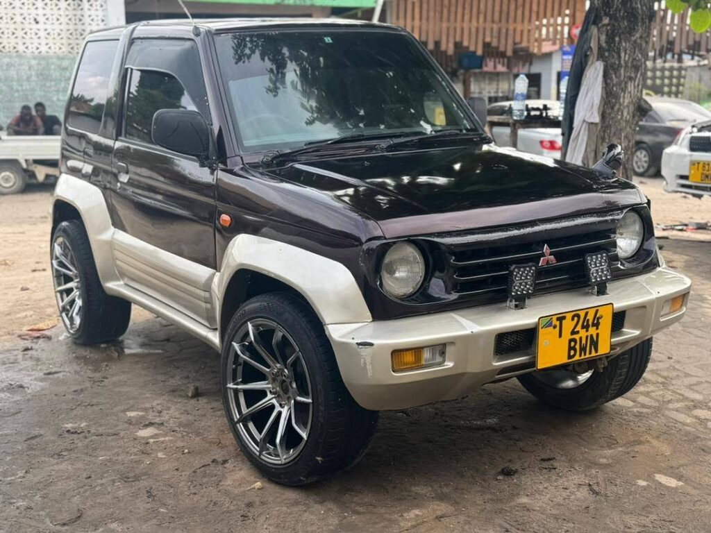 Price Of Mitsubishi Pajero 2000 for Sale in Tanzania