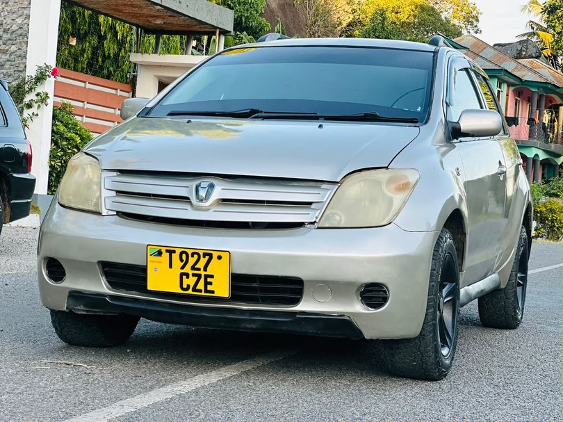 Buy Toyota IST 2006 for Sale in Mwanza