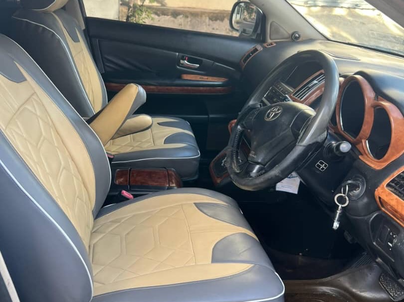 Price Toyota Harrier 2003 for Sale in Dar es Salaam