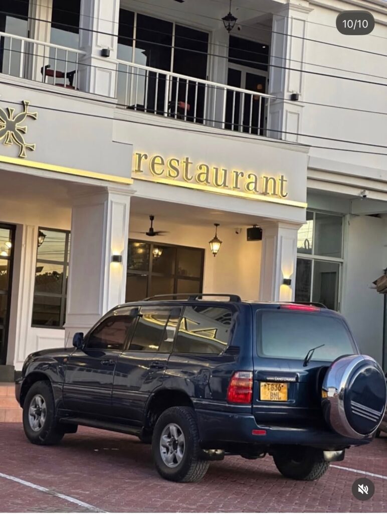 Toyota Land Cruiser V8 2002 for Sale in Dar es Salaam