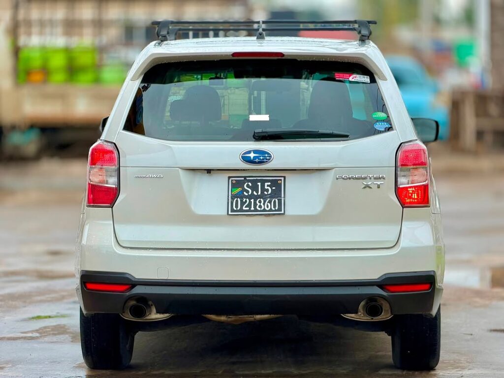 Magari Forester 2014 lipo Dar es Salaam