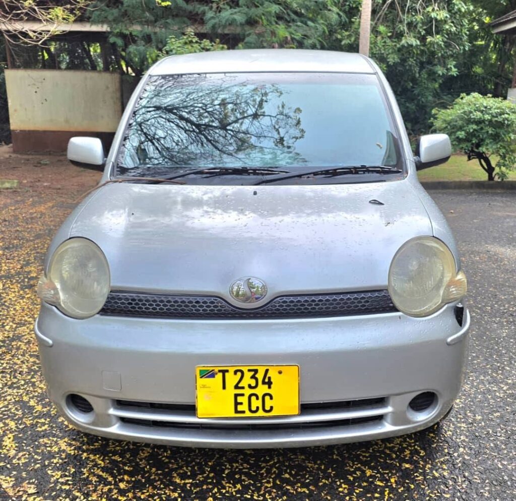 Buy Toyota Sienta 2008 for Sale in Dar es Salaam