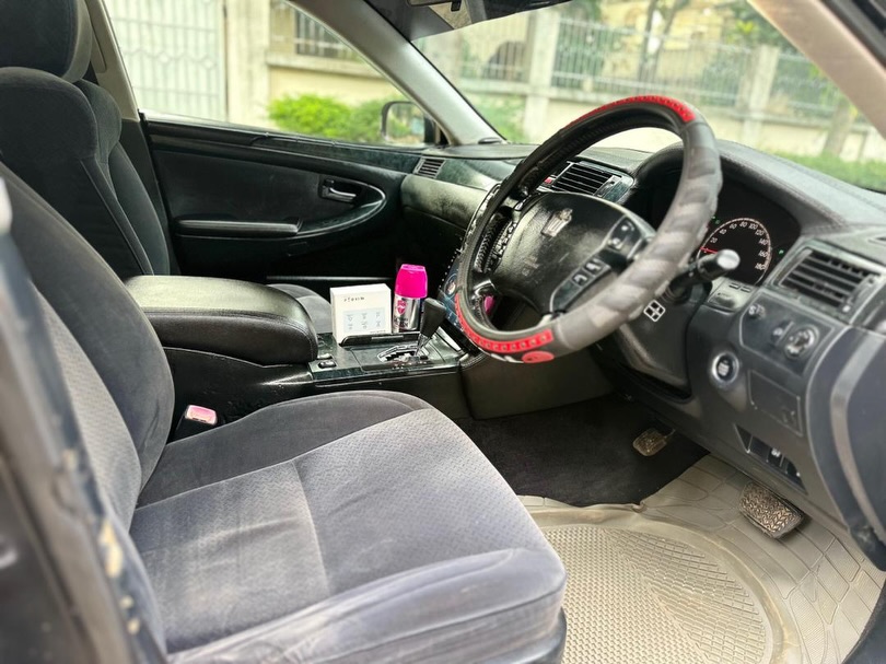 Toyota Crown 2006 for Sale in Mwanza