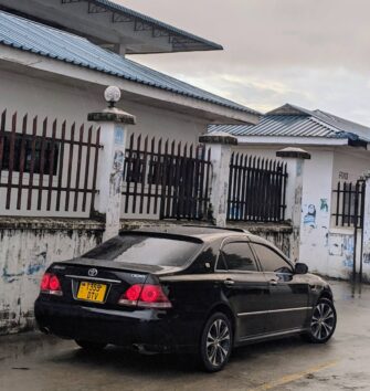 Price of Used Toyota Crown 2005 for Sale in Dar es Salaam Tanzania