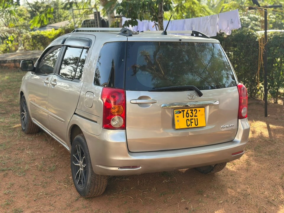 Magari Raum 2005 lipo Dar es Salaam
