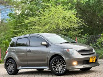 Bei Ya Toyota IST 2004 Sokoni Dar es Salaam Tanzania