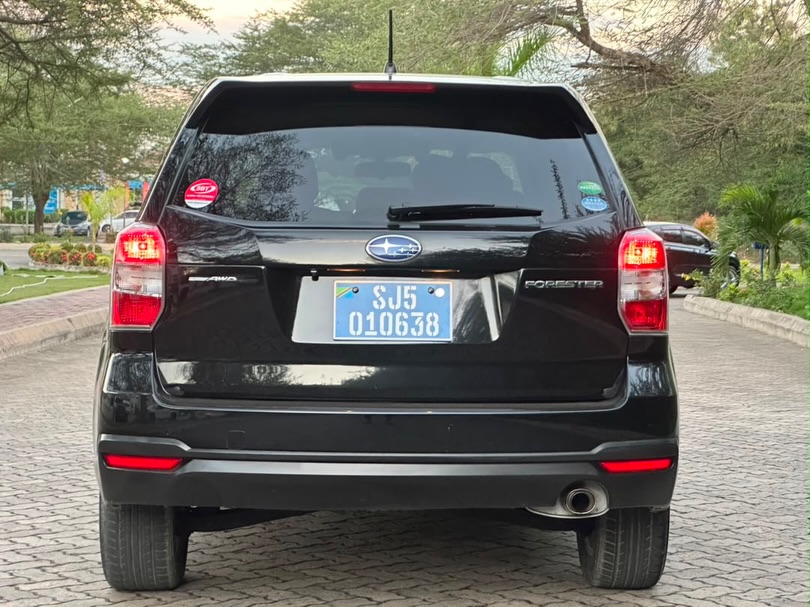 Magari Forester 2014 lipo Dar es Salaam