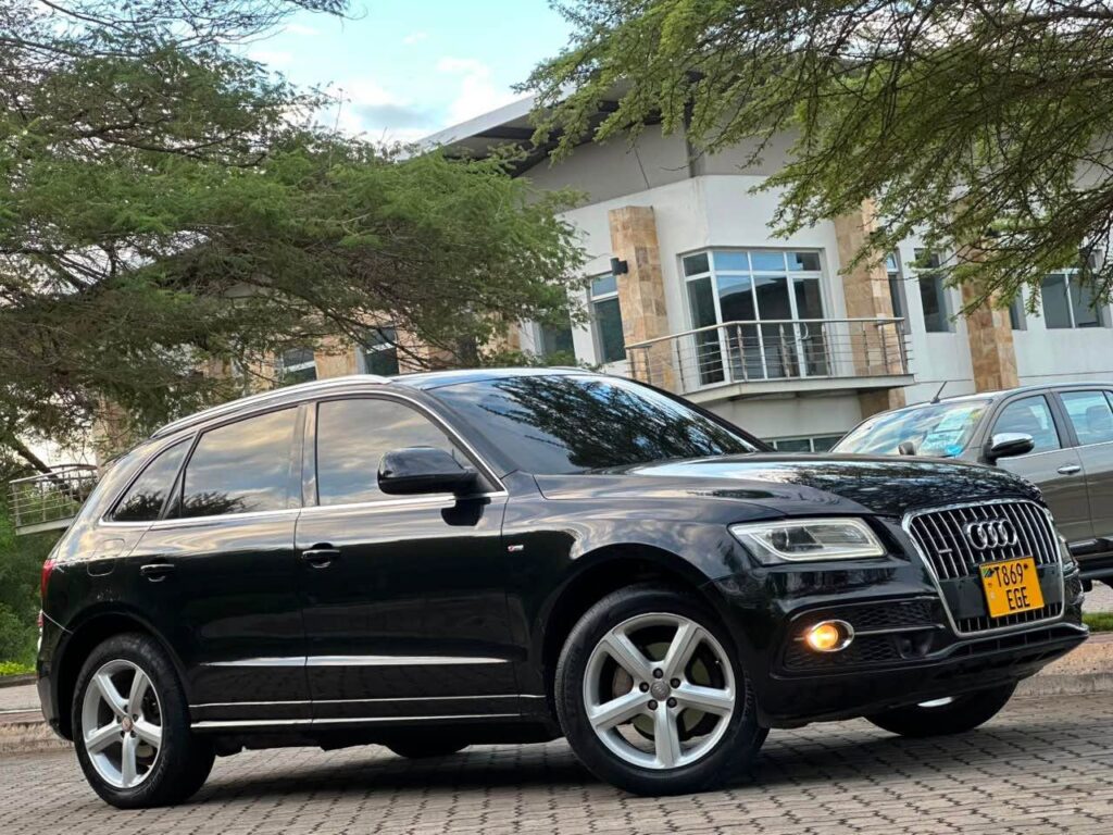 Audi Q5 2012 for Sale in Dar es Salaam