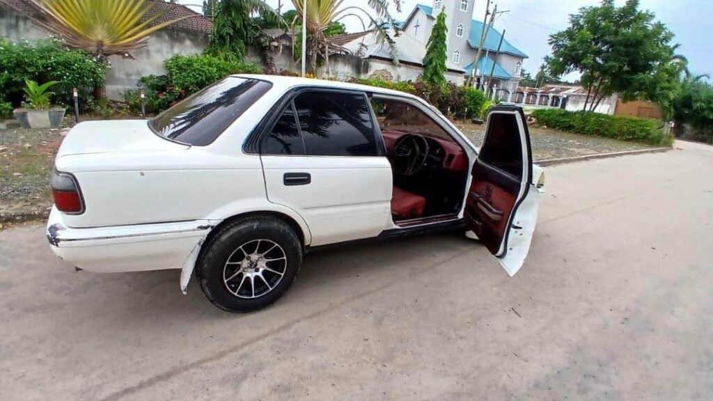 Magari Used Toyota Corolla 1990 Dar es Salaam Tanzania