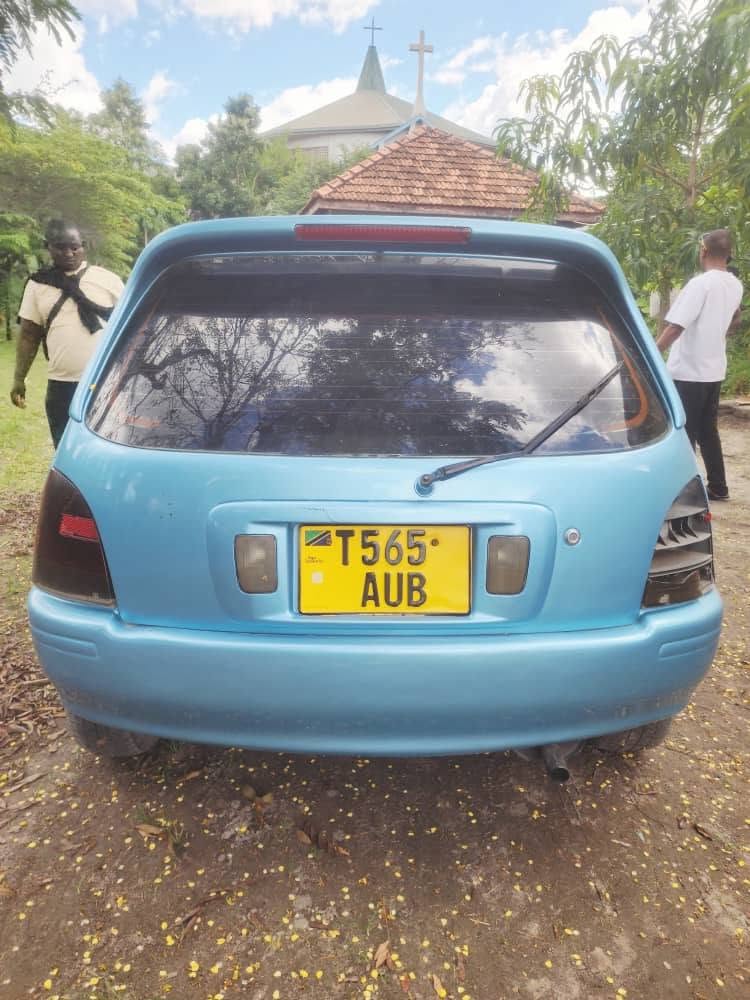Bei ya Toyota Starlet 1998 Sokoni Dar es Salaam Tanzania