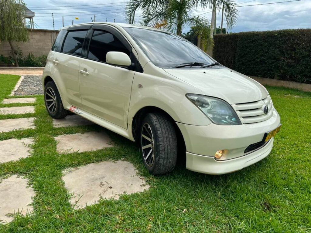 Toyota IST 2005 for Sale in Dar es Salaam