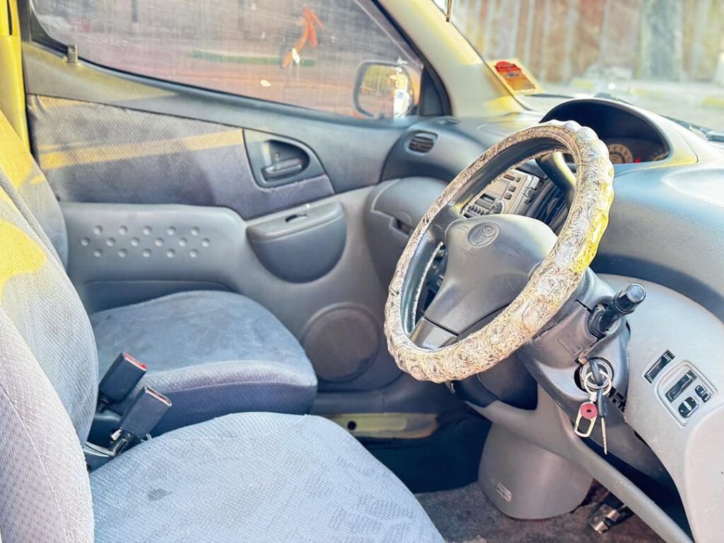 Toyota Funcargo 2002 Inauzwa Mwanza Tanzania
