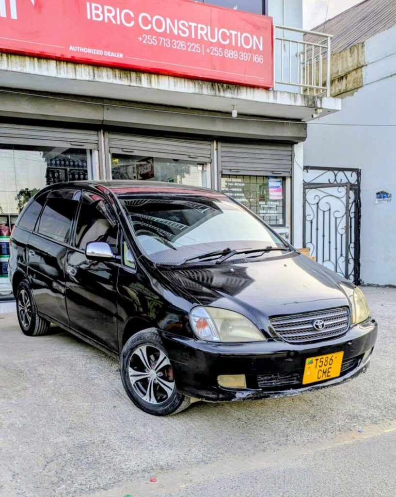 Magari Nadia 2000 lipo Dar es Salaam