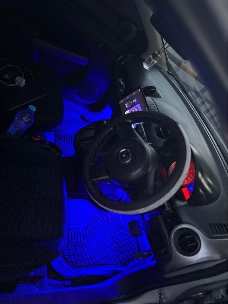 Mazda Mazda2 bei poa sokoni Tanzania