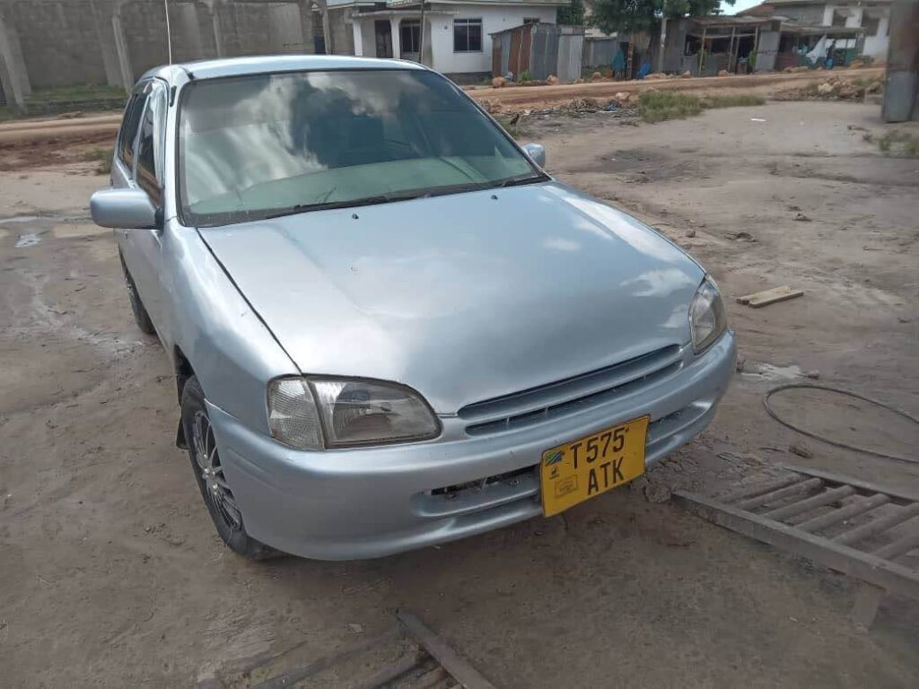 Price Toyota Starlet 1998 for Sale in Dar es Salaam