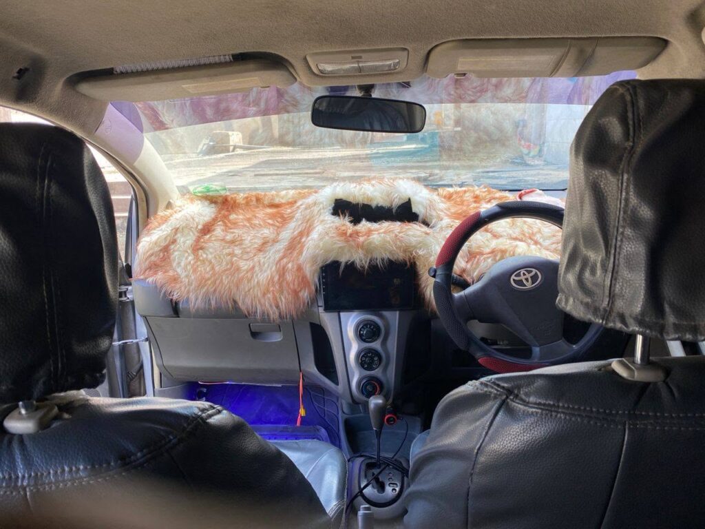 Magari Vitz 2008 lipo Dar es Salaam