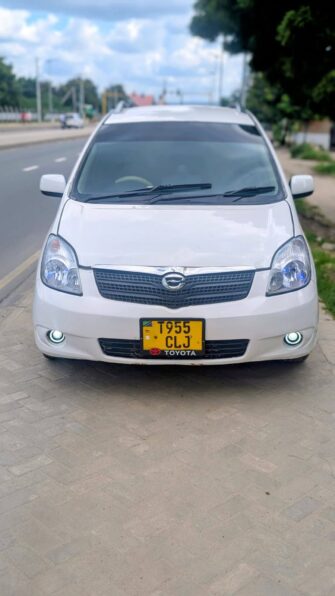 Bei Ya Toyota Spacio 2005 Sokoni Dar es Salaam Tanzania