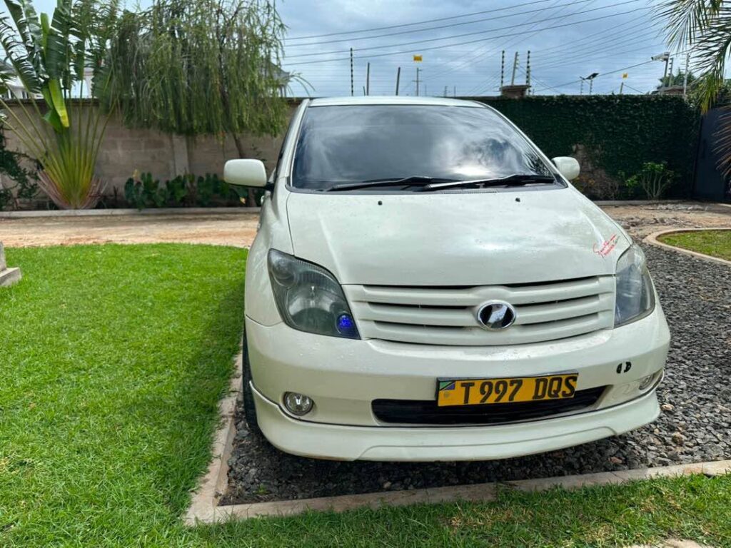 Used Toyota IST 2005 for Sale in Dar es Salaam