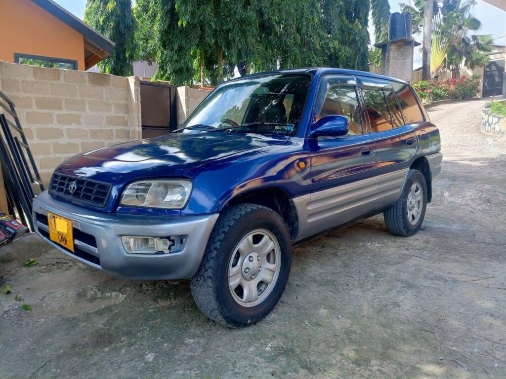 Magari Rav4 1998 lipo Dar es Salaam
