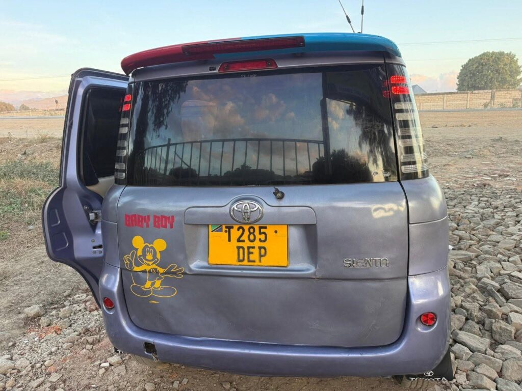 Price Of Toyota Sienta 2005 for Sale in Tanzania