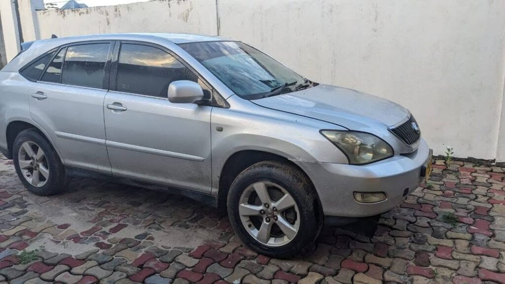 Price Of Toyota Harrier 2005 for Sale in Tanzania
