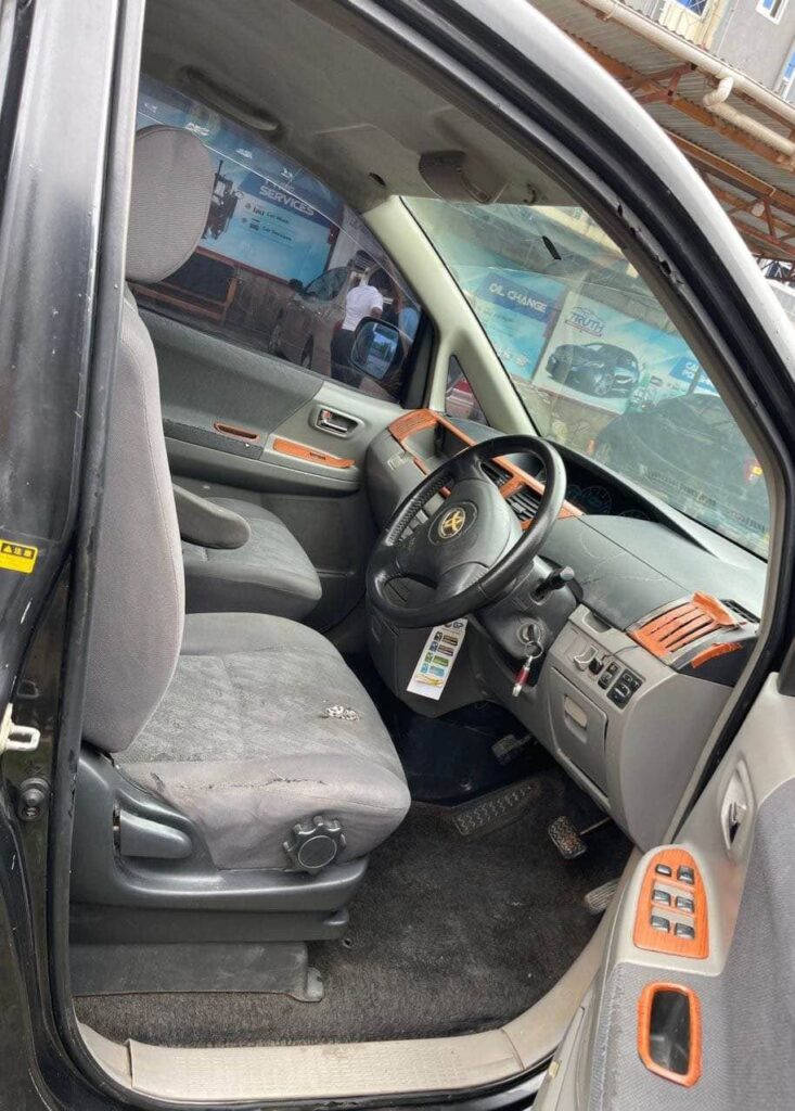 Toyota Noah 2004 for Sale in Dar es Salaam