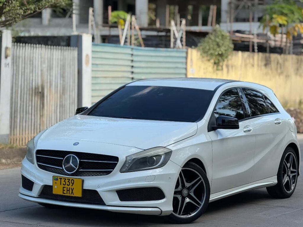 Magari Sokoni Benz A-Class ya Bei Poa 2014