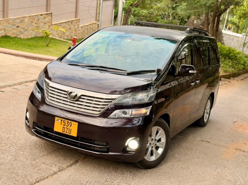 Magari Sokoni Toyota Vellfire ya Bei Poa 2010