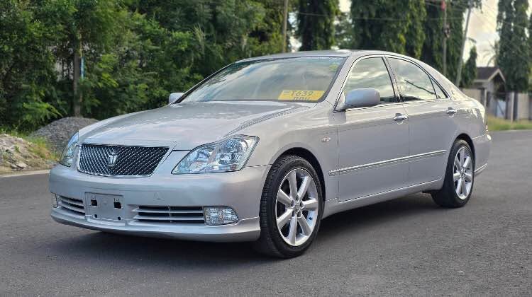 Buy Toyota Crown 2006 for Sale in Dar es Salaam
