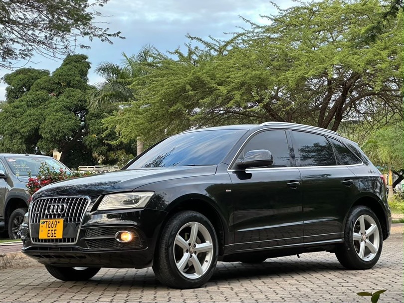 Magari Q5 2012 lipo Dar es Salaam