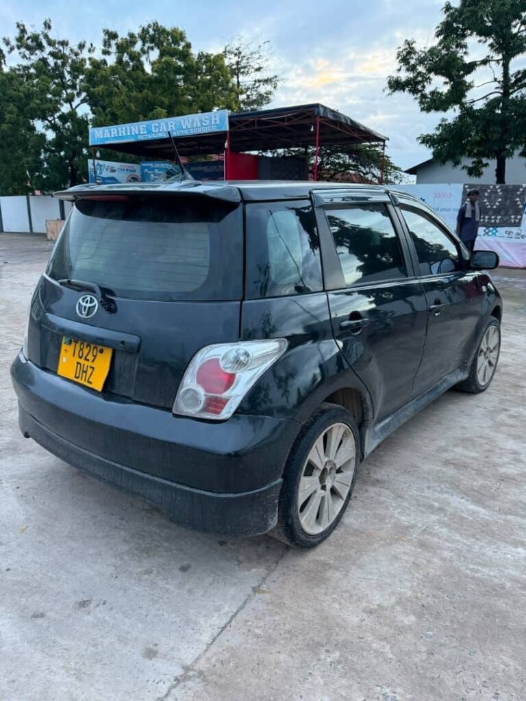 Toyota IST 2004 for Sale in Dar es Salaam