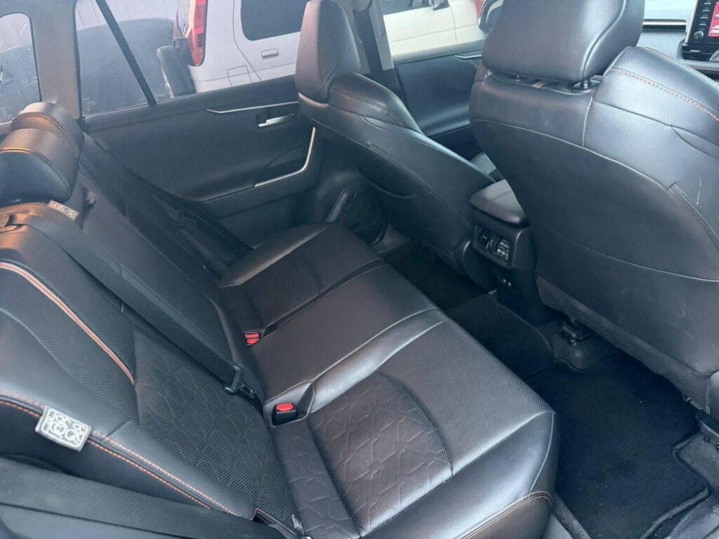 Magari Used Toyota Rav4 2022 Dar es Salaam Tanzania