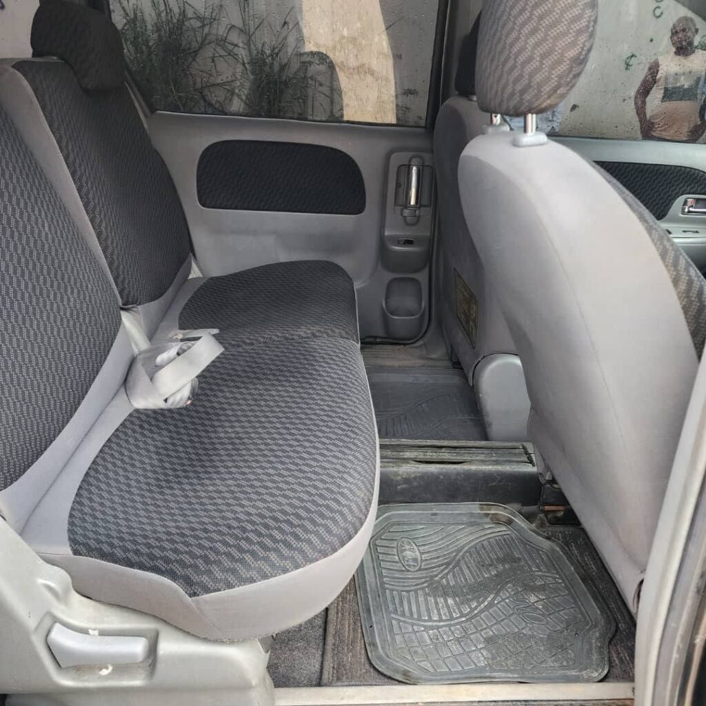 Price Toyota Sienta 2009 for Sale in Dar es Salaam